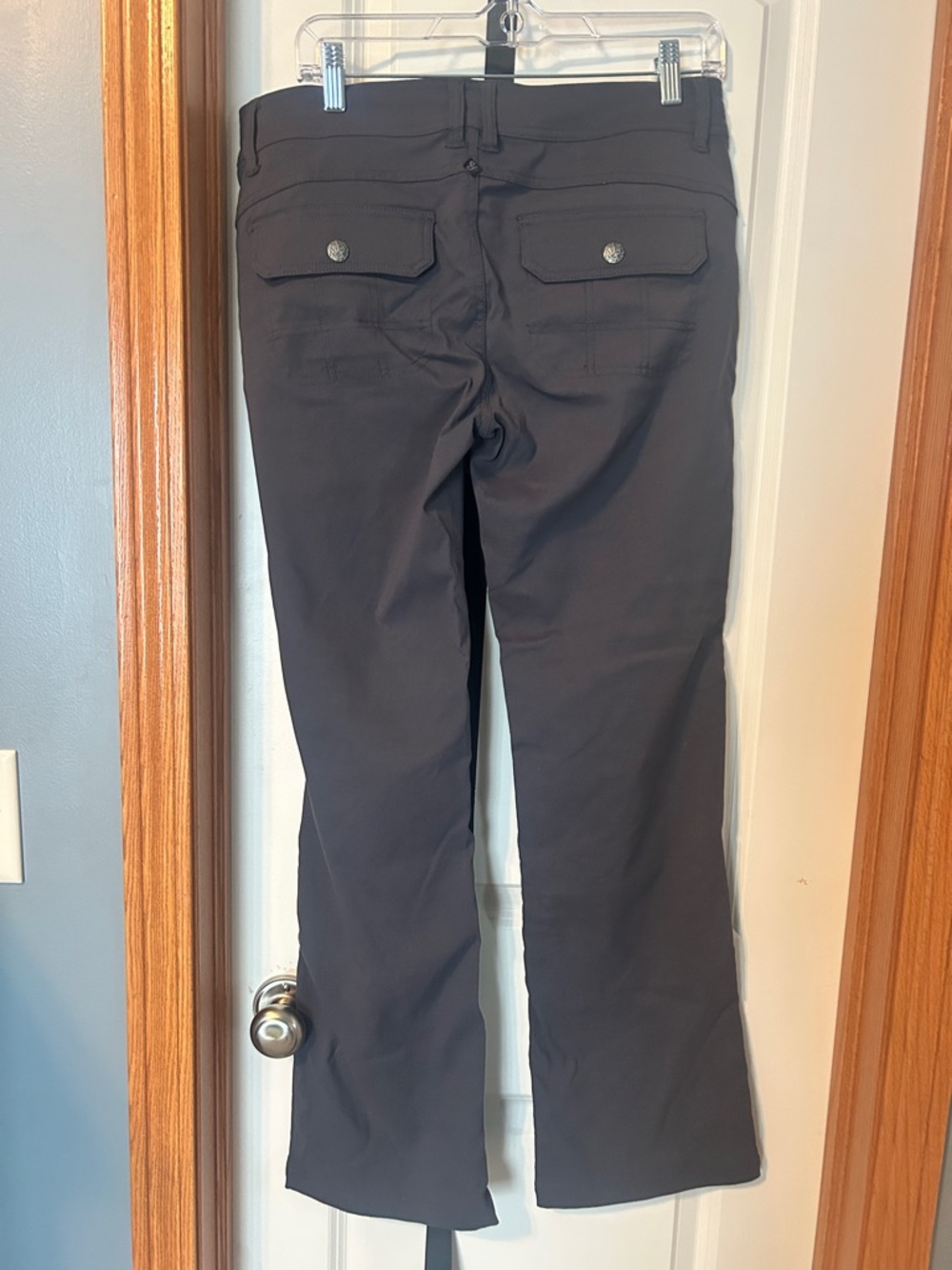 Prana women’s grey Cargo Stretch Pants - Picture 2 of 5